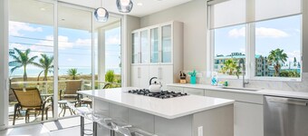 Lookout by Beachside Management