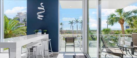 House, Multiple Beds, Beach View (Lookout) | Interior