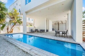House, Multiple Beds, Beach View (Lookout) | Pool