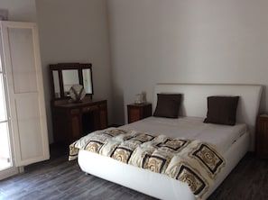 3 bedrooms, iron/ironing board, WiFi, bed sheets - Country house restored preserving the Tuscan features (Le Molina)