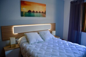 1 chambre, fer et planche Ă repasser, Wi-Fi, draps fournis