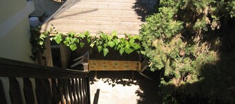 House with garden Lella