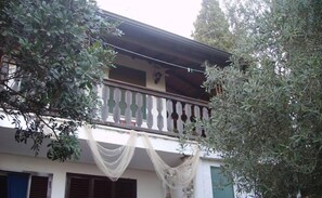 Esterni