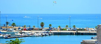 Charming house in the old town near the sea - sunny rooftop