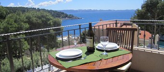 Villa con piscina privada y vistas al mar a 40 metros del mar