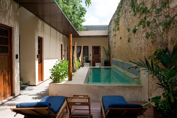 Outdoor pool, pool loungers