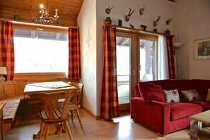 Smart TV, video games, DVD player, books