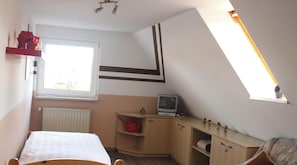 2 bedrooms, travel crib, free WiFi, bed sheets - Apartment in Halberstadt (Halberstadt)