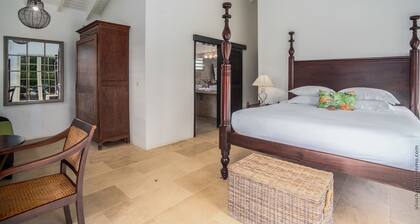 Villa Saint Alban by Habitation Saint Charles