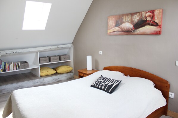 1 Schlafzimmer, Betten mit Memory-Foam-Matratzen, Bügeleisen/Bügelbrett