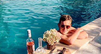 Pretty charming house, quiet, in the countryside... but 5 minutes from Vichy