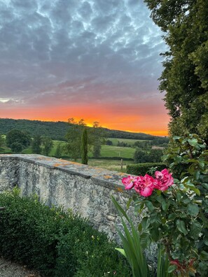 Property grounds - Pretty charming house, quiet, in the countryside... but 5 minutes from Vichy (Saint-Étienne-De-Vicq)