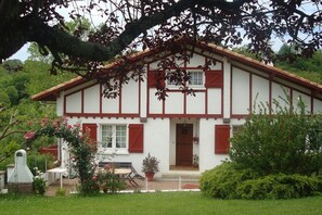 Exterior - STUDIO GETTE HASPARREN in the Basque Country near the Cambo thermal baths (Hasparren)