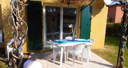 MAISON 45 MÂČ AVEC PISCINE