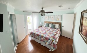 4 slaapkamers, een strijkplank/strijkijzer, gratis wifi, beddengoed