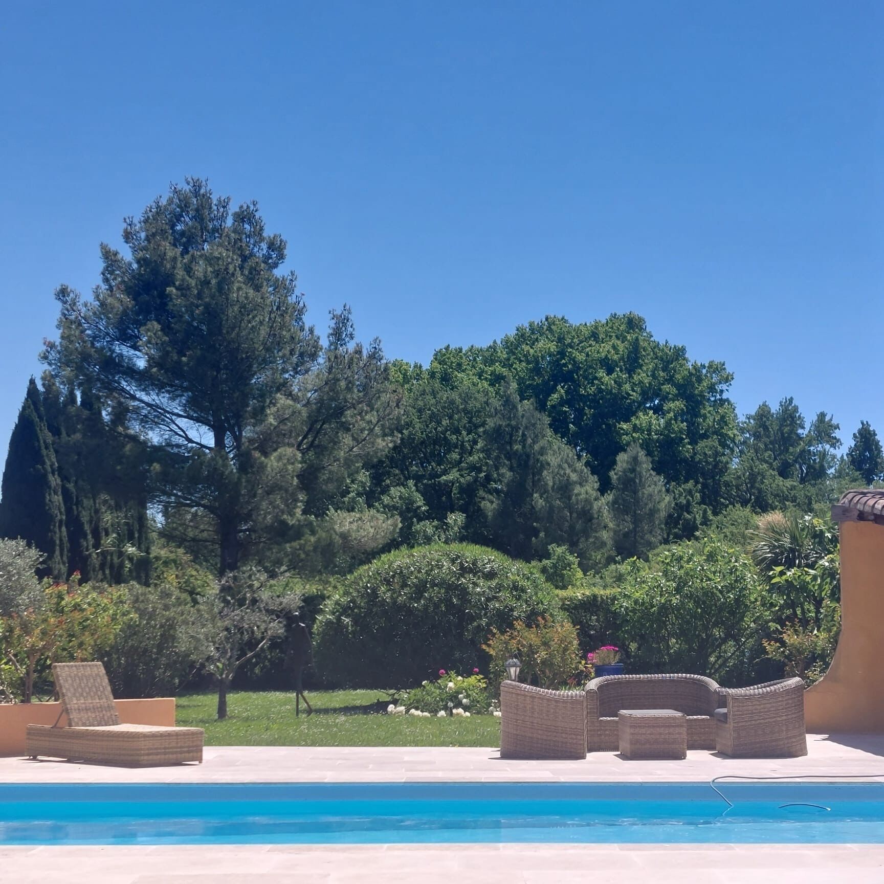 Piscine extérieure, piscine chauffée