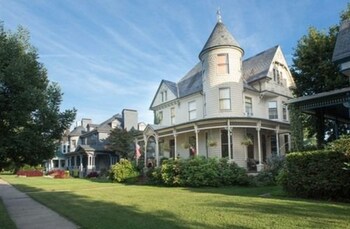 10 Clarke Bed & Breakfast