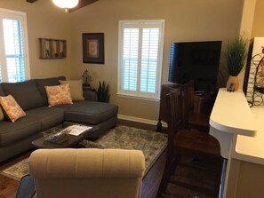 Smart-TV, DVD-spiller og filmbibliotek