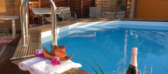 Villa F4 swimming pool near beach quiet discreet area