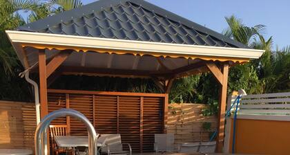 Villa F4 swimming pool near beach quiet discreet area