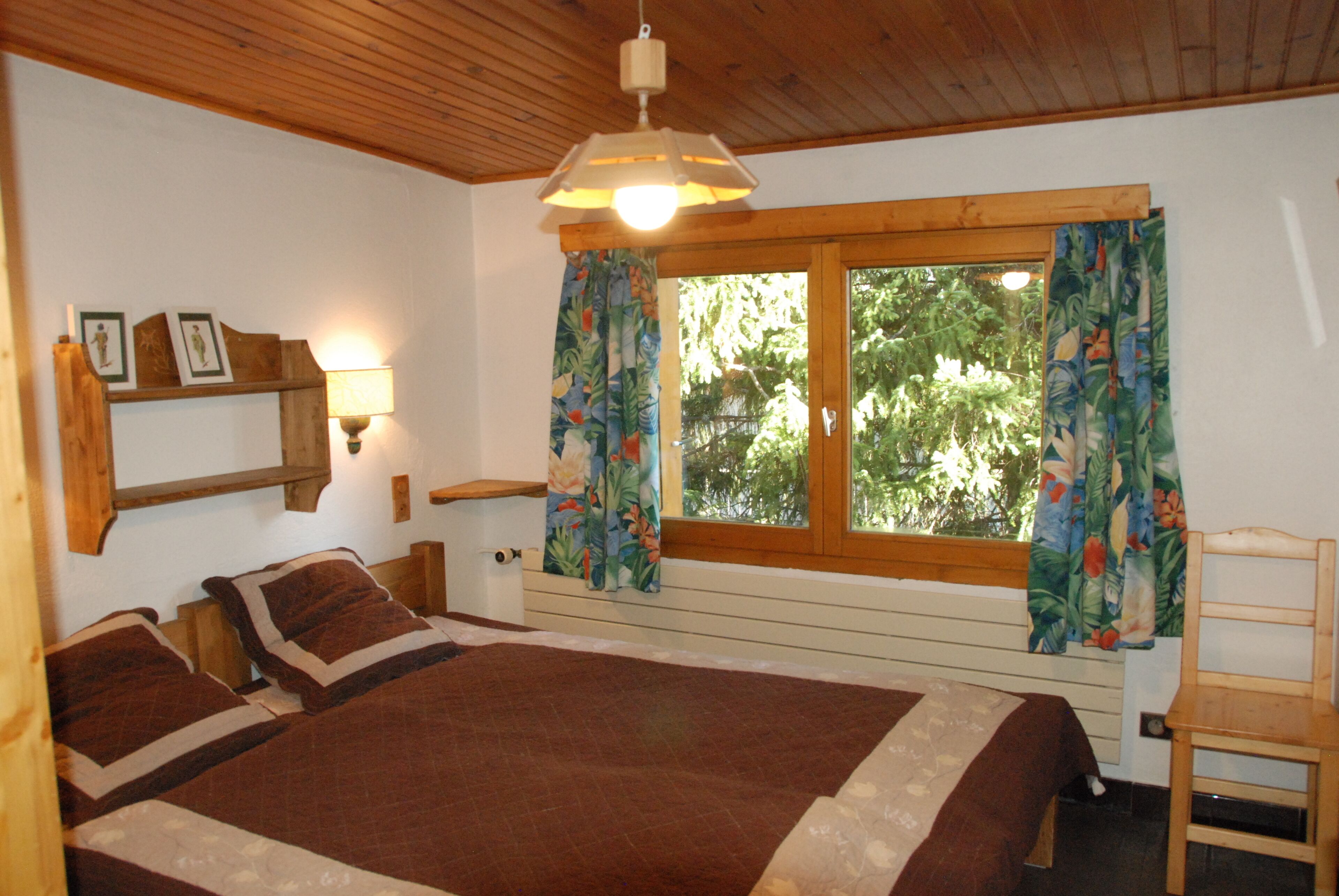 3 chambres, fer et planche à repasser, lit parapluie, Wi-Fi gratuit