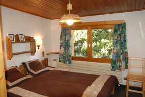 3 Schlafzimmer, Bügeleisen/Bügelbrett, Reisekinderbett, kostenloses WLAN