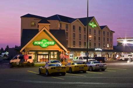 Fassade der Unterkunft – Abend/Nacht