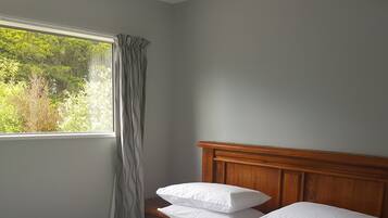 3 bedrooms, premium bedding, in-room safe, iron/ironing board