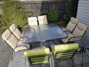 Nhà, 3 phòng ngủ, quang cảnh vườn | Hiên