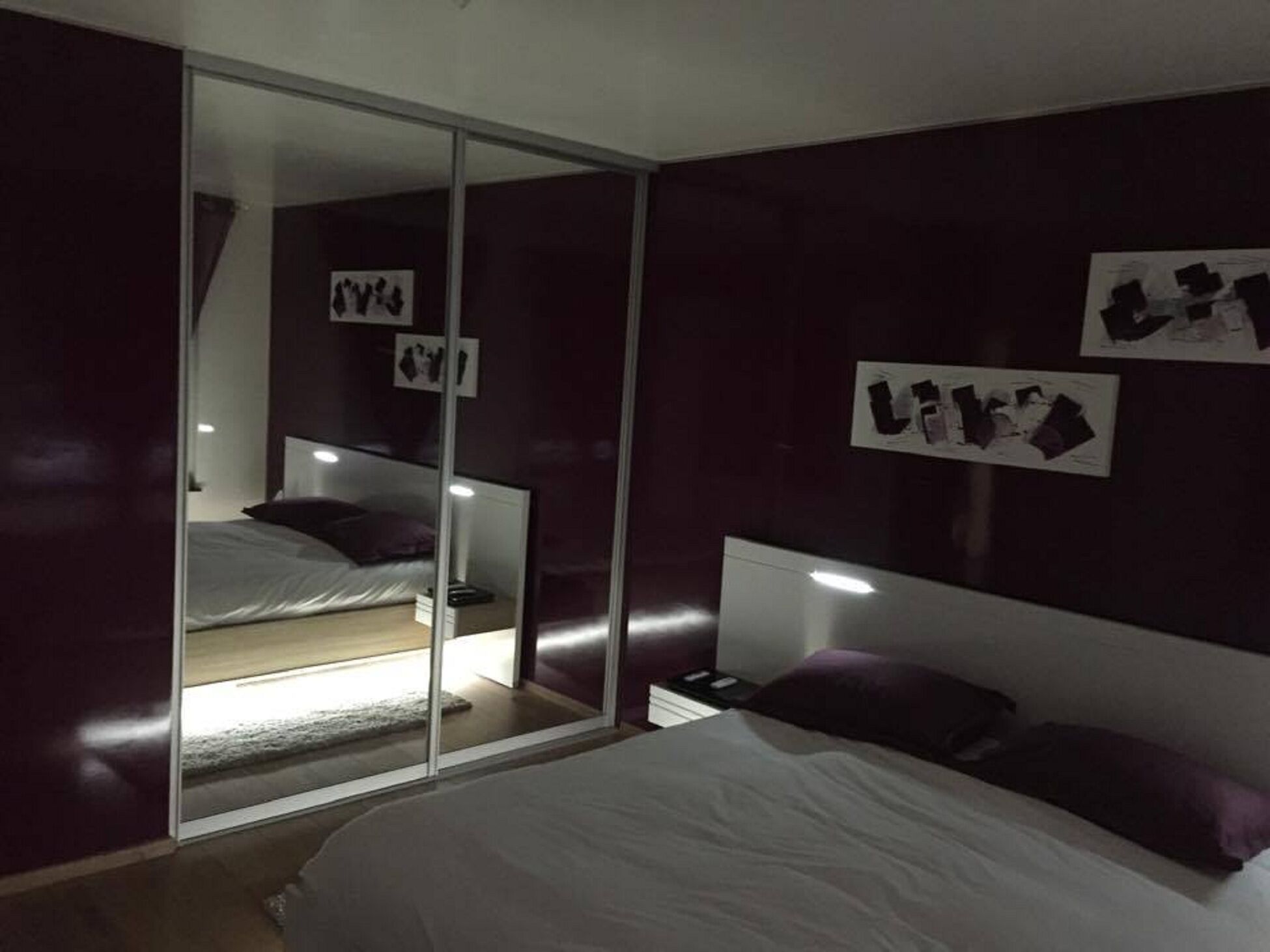 2 室のベッドルーム、アイロン / アイロン台、WiFi、ベッドシーツ