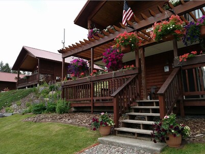 SUN ROAD CABIN - HERMOSO AJUSTE PRIVADO, 6 MILLAS AL PARQUE GLACIAR