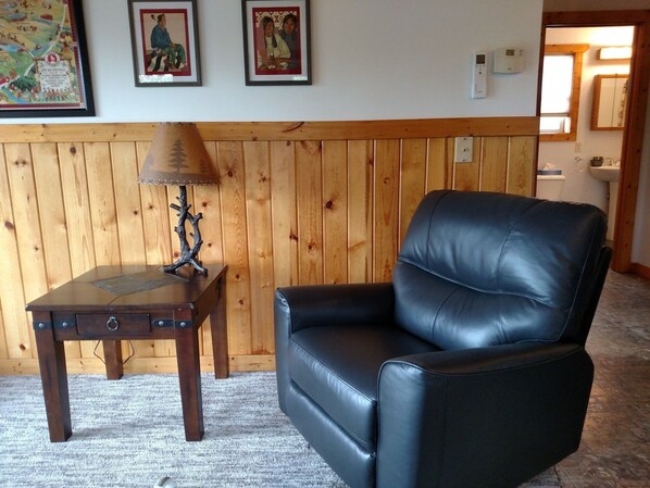 Interior - #1 - SUN ROAD CABIN - BEAUTIFUL PRIVATE SETTING, 6 MILES TO GLACIER PARK (Columbia Falls)