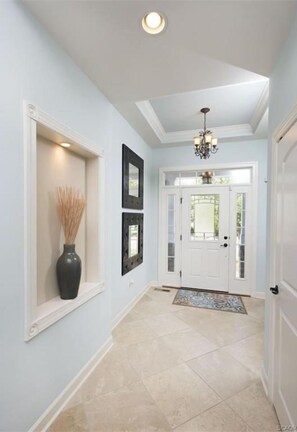 المنشأة من الداخل