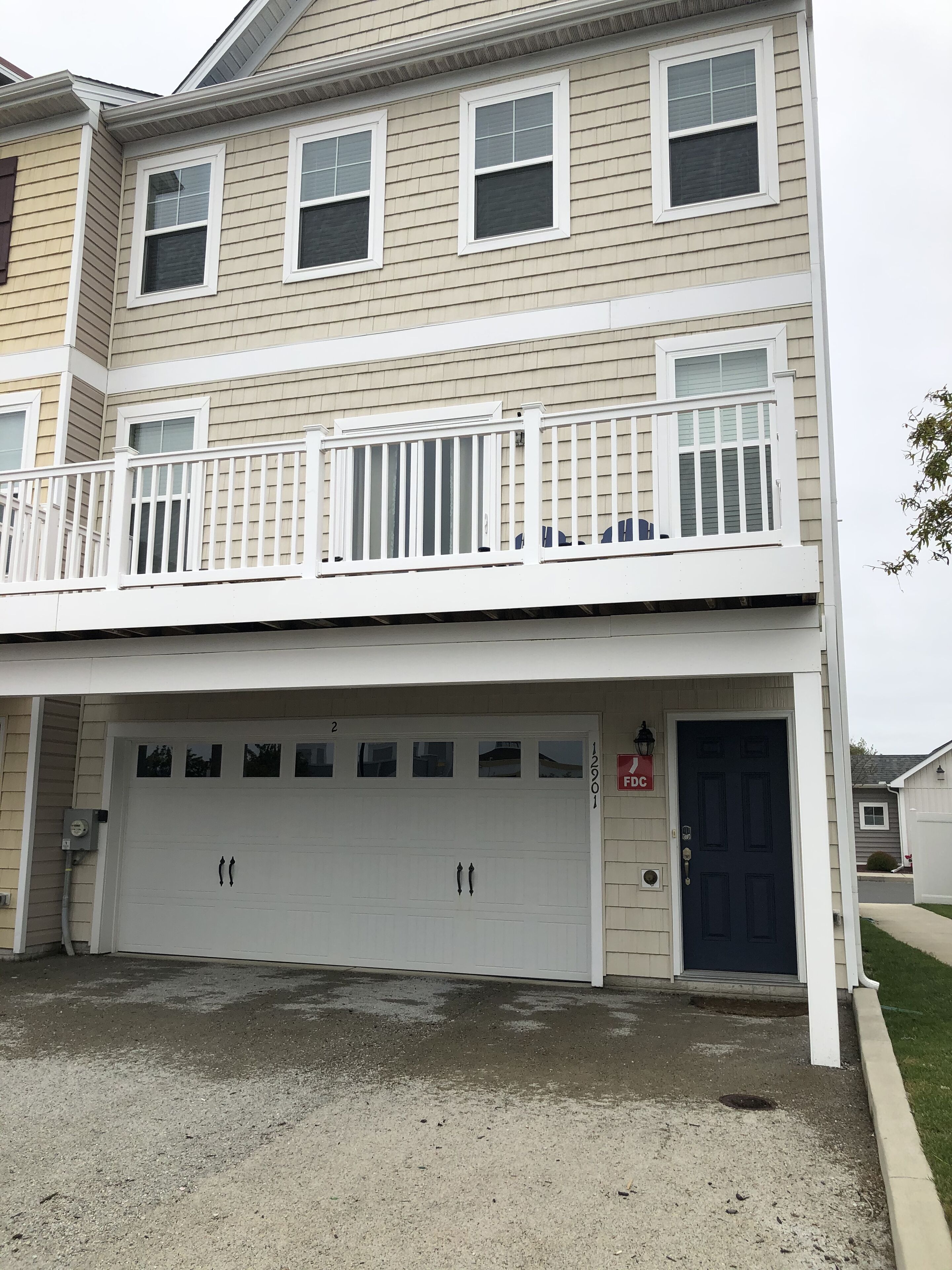 Luxury 4 Bedrooms, 3 1/2 Baths End Unit Townhouse in West Ocean City MD!