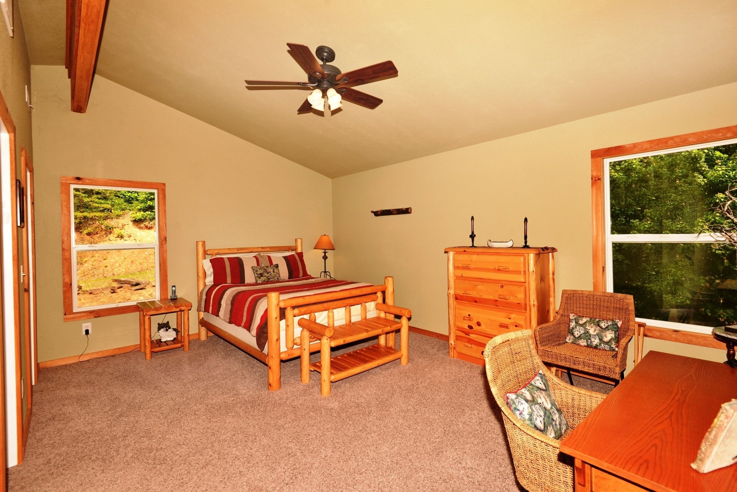 2 bedrooms, desk, free WiFi, bed sheets