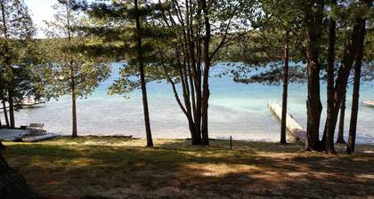 Log Cottage on Blue Lake-Spring has arrived!!