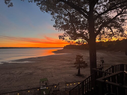 Waterfront property located at Point Pleasant on Enid Lake