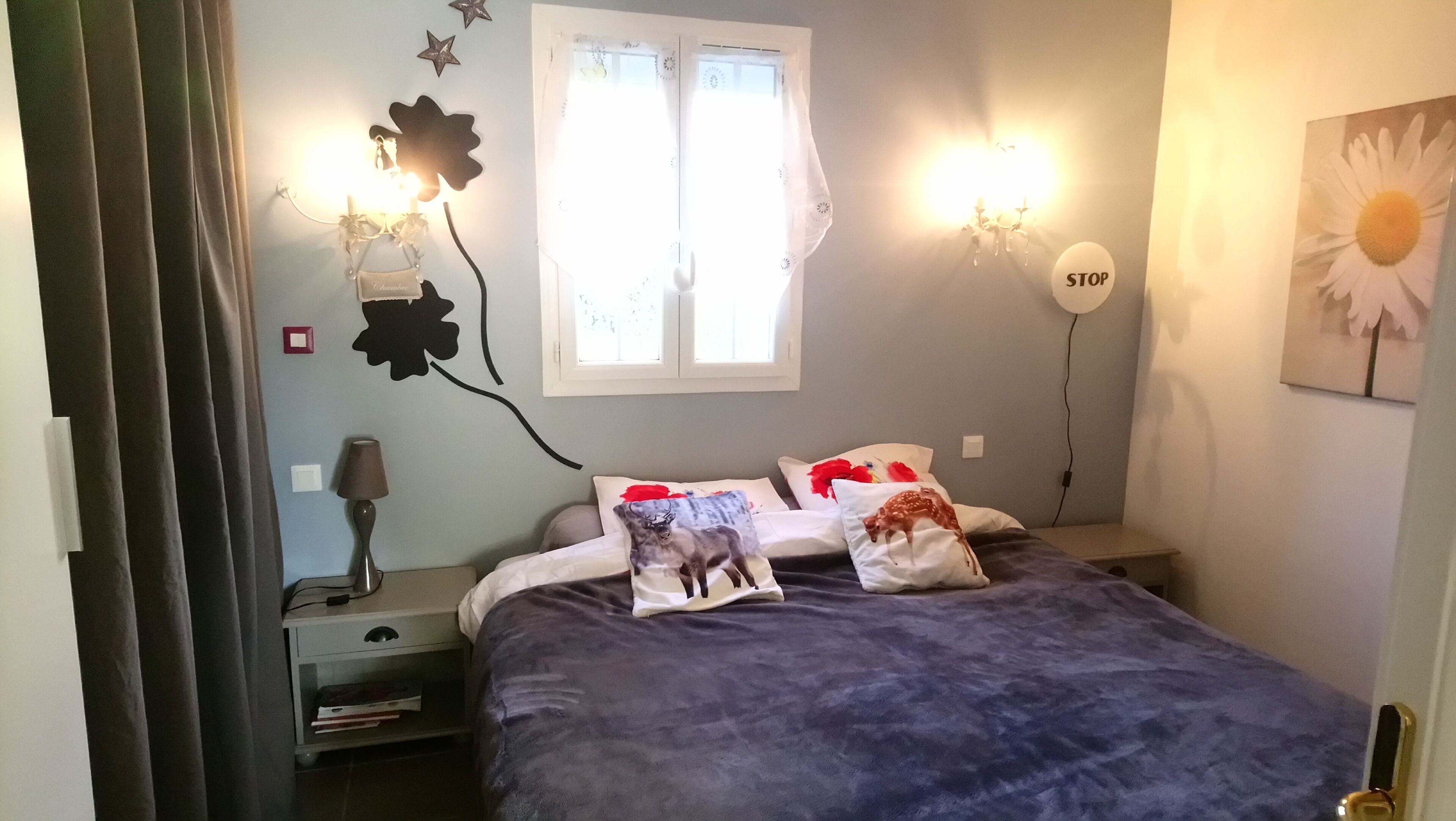 2 slaapkamers, een bureau, een strijkplank/strijkijzer, gratis wifi