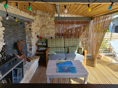 GITE WITH HEATED POOL NEAR ASTERIX, DISNEYLAND PARIS