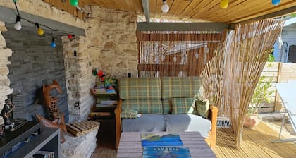 GITE WITH HEATED POOL NEAR ASTERIX, DISNEYLAND PARIS