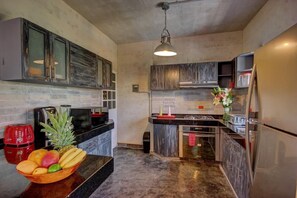 Lägenhet - flera sängar (Ag05 Trendy&CharmingApartment fully r) | Eget kök | Stort kylskåp, mikrovågsugn, ugn och spishäll