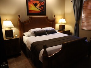 2 bedrooms, in-room safe, iron/ironing board, free WiFi