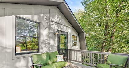 Walk To Downtown! The Carriage House At Blowing Rock
