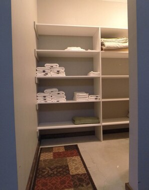 Interior - Lake & mountain views! Covered Boat Port w/Power, Pets Welcome (Scottsboro)