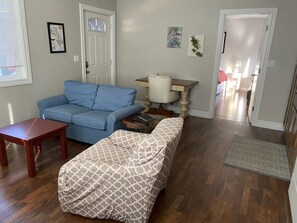 Smart TV - Wine Country In-law Unit with Patio (Sonoma)