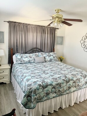 3 bedrooms, iron/ironing board, travel cot, free WiFi