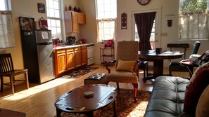 Smart-TV, fotballspill og bøker