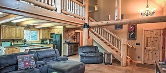 Relaxing Lake Retreat • Pool • Hot Tub • Fire Pit • Game Room