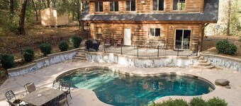 Relaxing Lake Retreat • Pool • Hot Tub • Fire Pit • Game Room