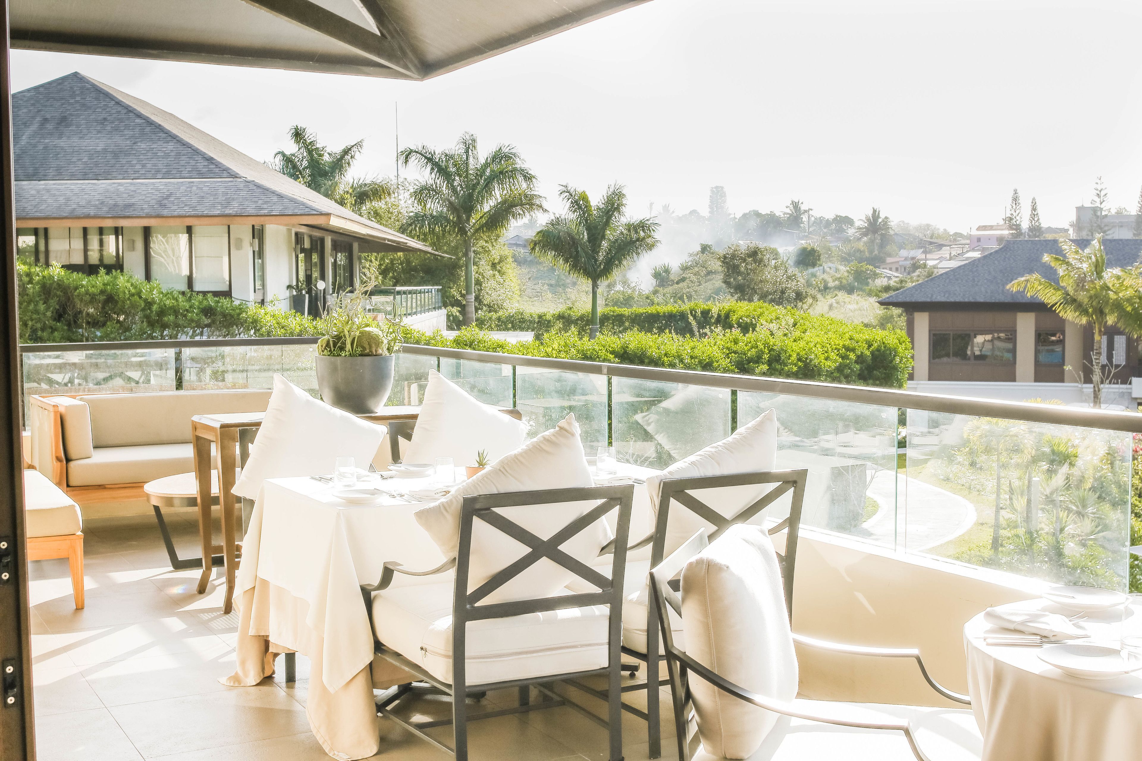 2 間餐廳，供應早餐、午餐和晚餐，西班牙料理